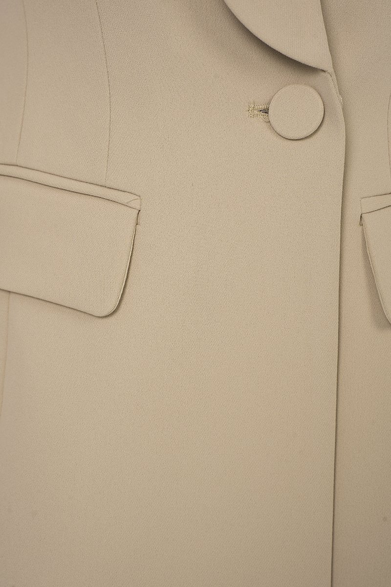 Michelle Tailored Blazer in Light Tres Naturale