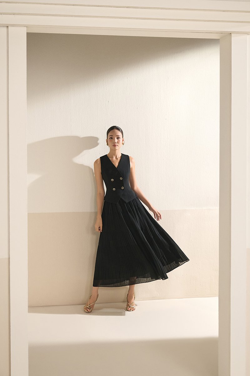 Paige V-Neck Midi Dress in Classic Black