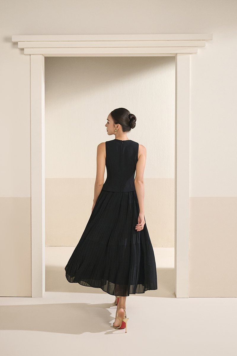 Paige V-Neck Midi Dress in Classic Black