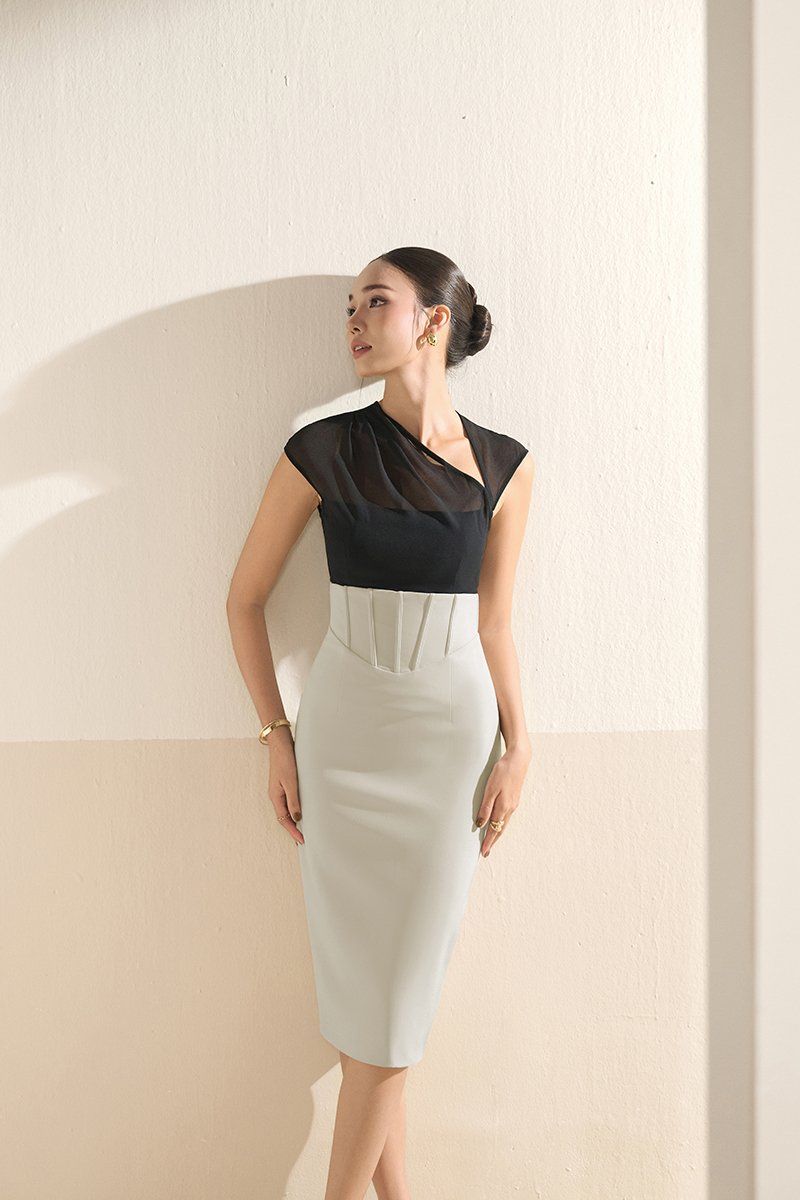 Virelle Padded Asymmetrical Top in Classic Black