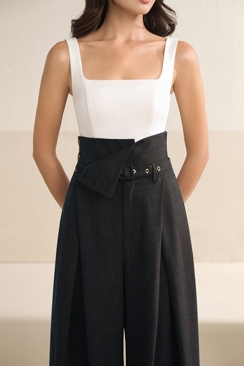 Avirel Square Neck Top in Iconic White