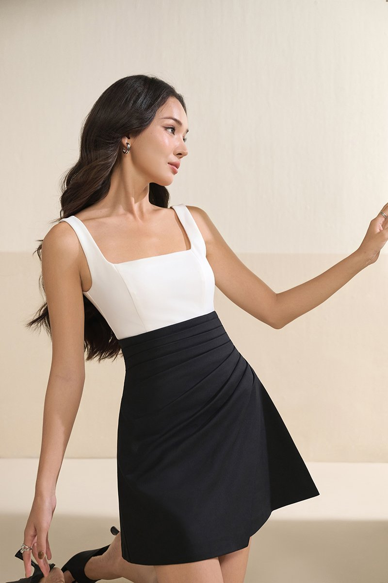 Avirel Square Neck Top in Iconic White