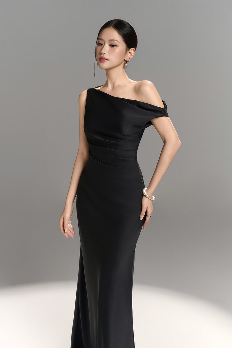 Callune Cowl Maxi Dress in Classic Black