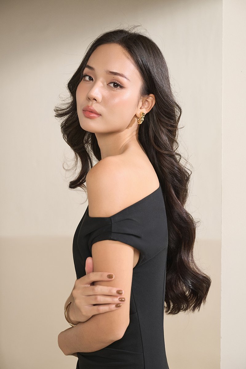 Chiara Padded Asymmetrical Pencil Dress in Classic Black