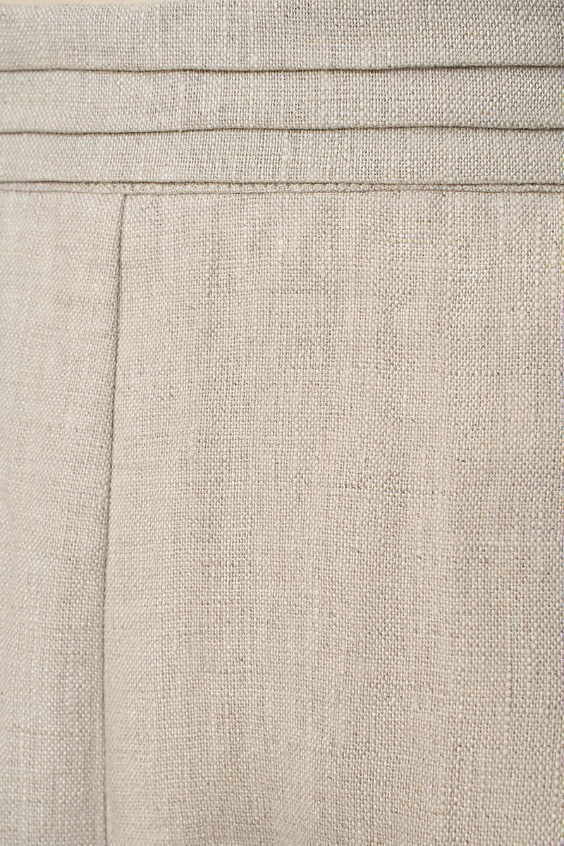 Evita Pleated Waistband Shorts in Linen Drift