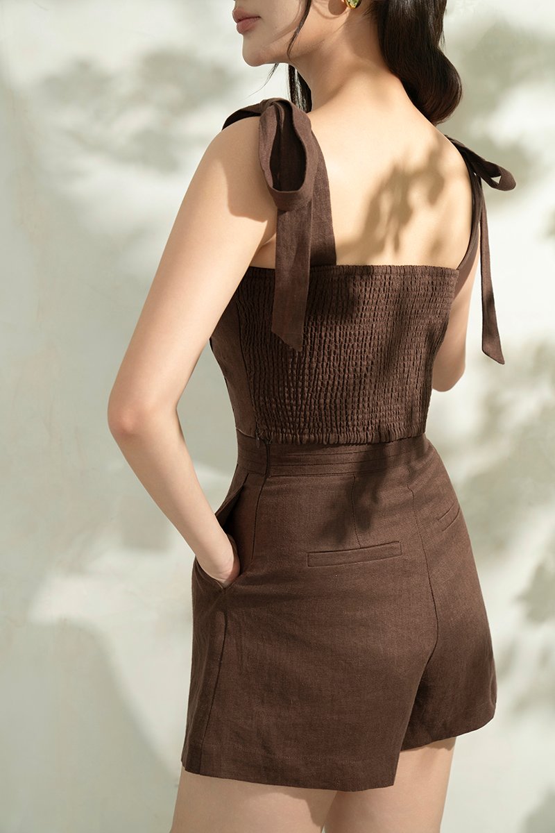 Evita Pleated Waistband Shorts in Roasted Cocoa