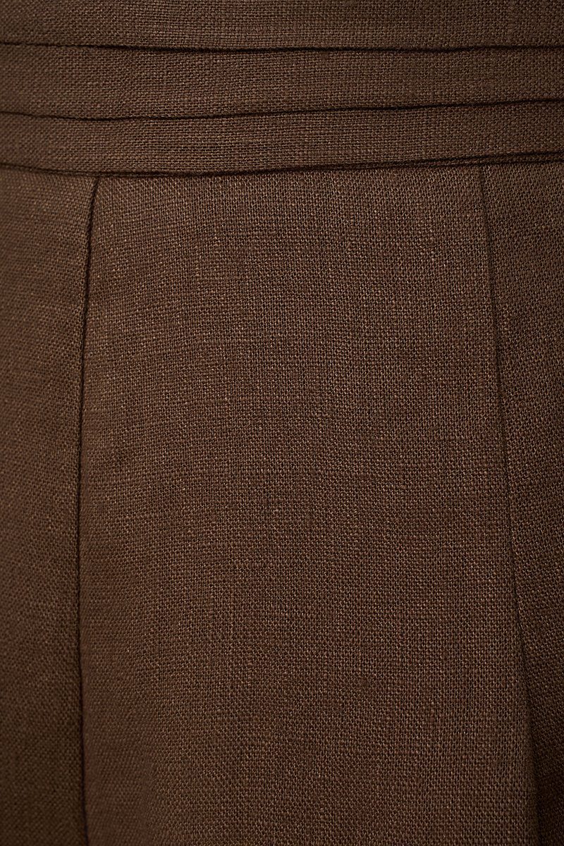 Evita Pleated Waistband Shorts in Roasted Cocoa