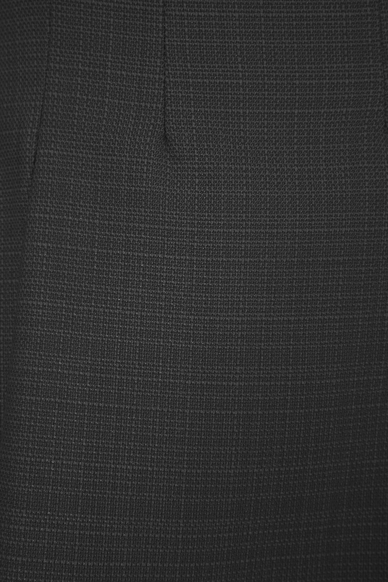 Illyra Padded Panel Midi Dress in Classic Black