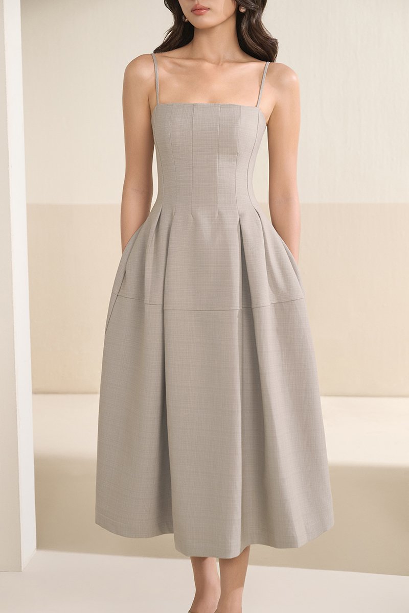 Illyra Padded Panel Midi Dress in Malt Barley