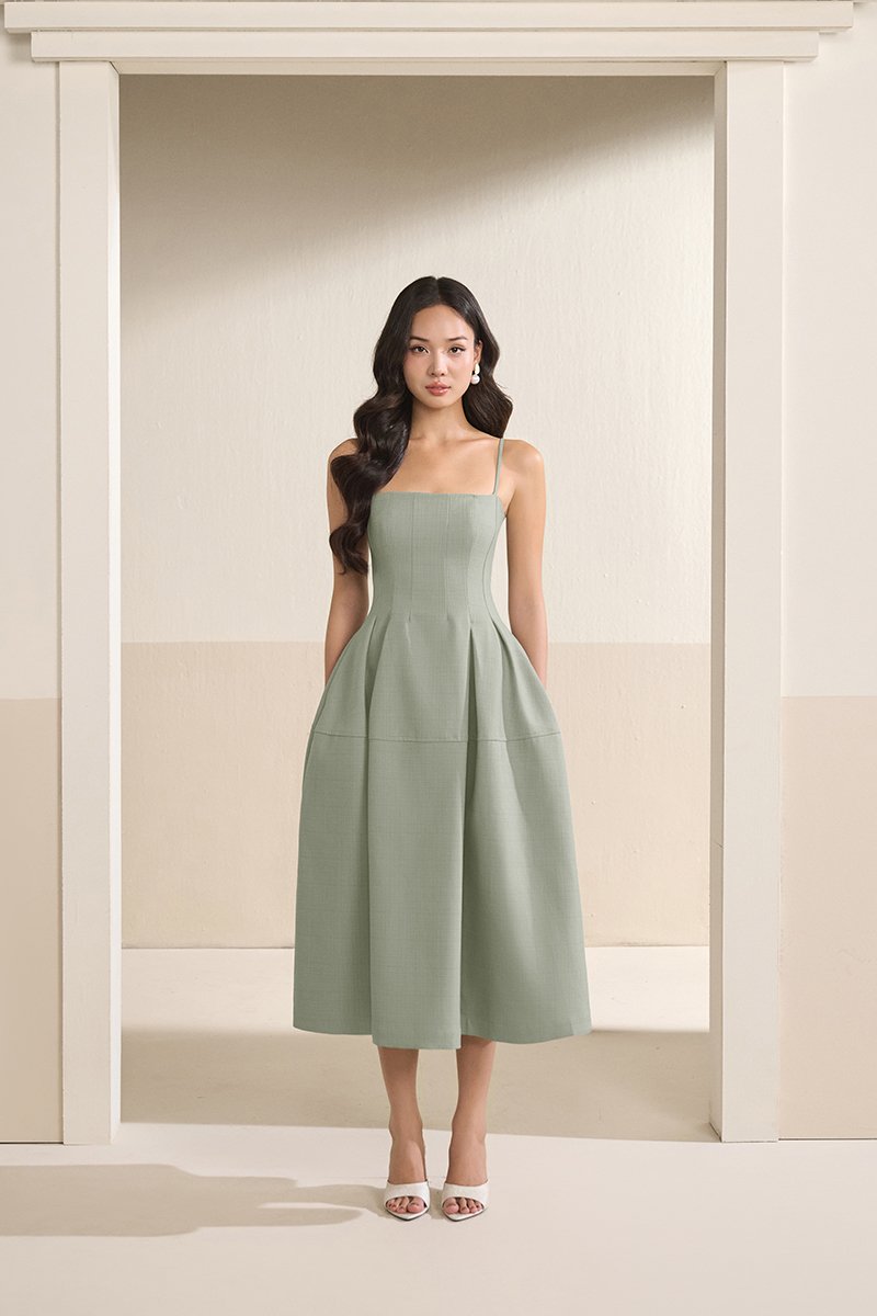 Illyra Padded Panel Midi Dress in Thyme