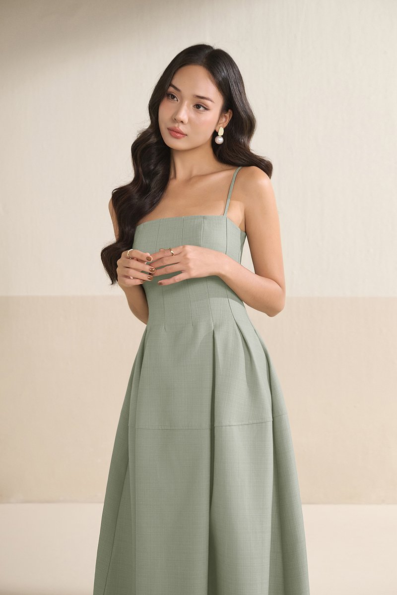 Illyra Padded Panel Midi Dress in Thyme