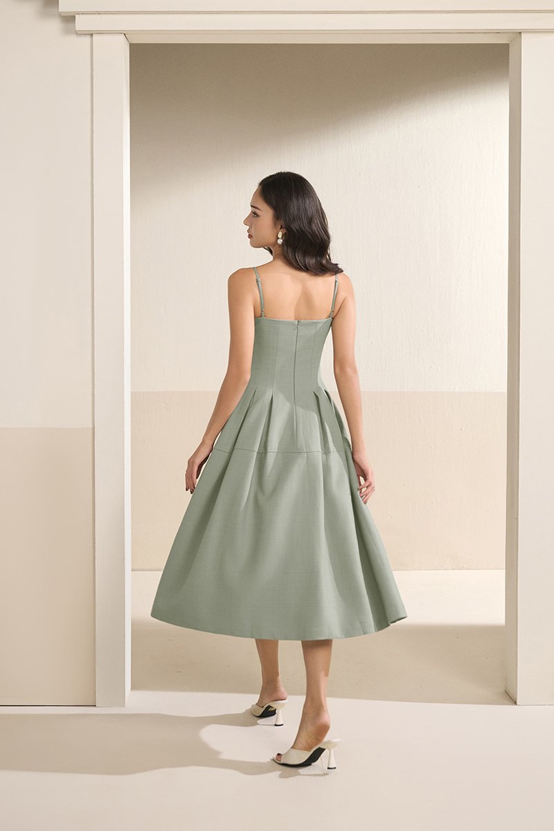 Illyra Padded Panel Midi Dress in Thyme