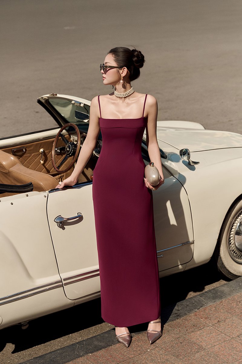 Ad&egrave;le Padded Column Dress in Wine Red