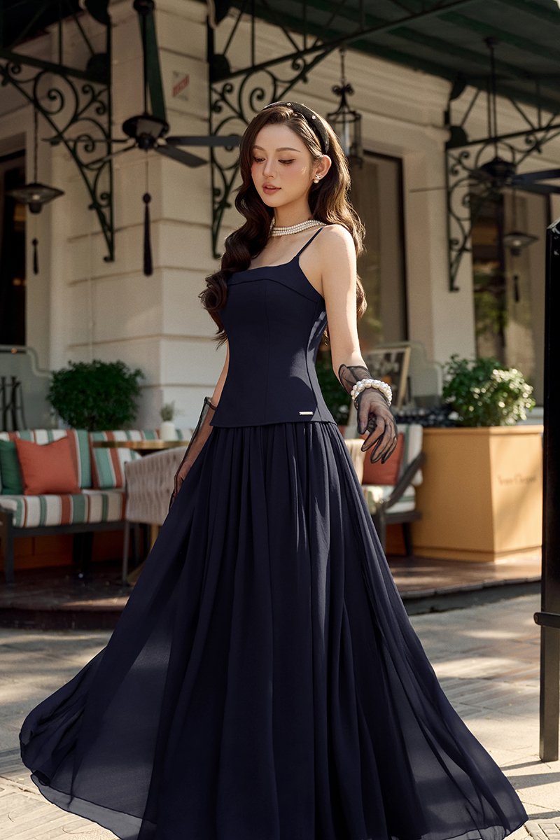 Eleanor Padded Contrast Maxi Dress in Navy Blue
