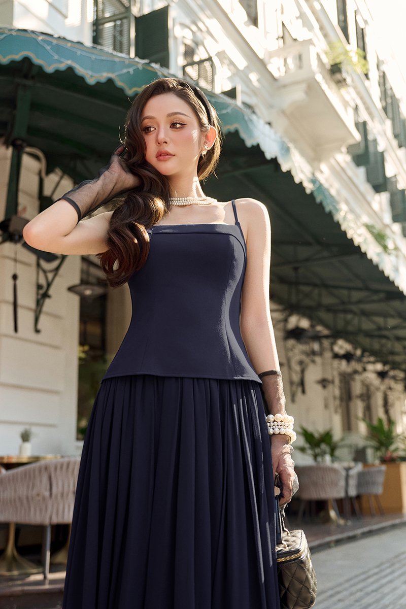 Eleanor Padded Contrast Maxi Dress in Navy Blue