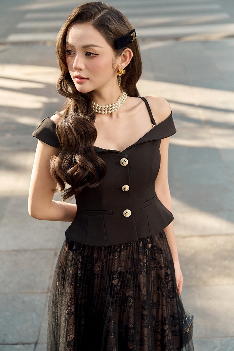 Lou Off Shoulder Peplum Top in Classic Black