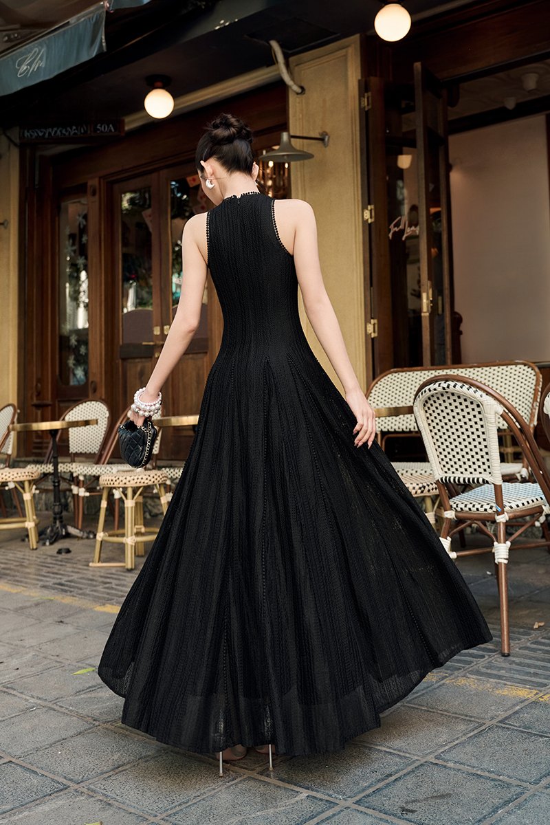 Thea Gusset Maxi Dress in Classic Black