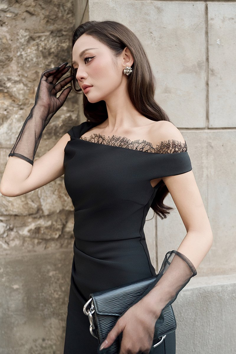 Ys&eacute;e Padded Asymmetrical Ruched Pencil Dress in Classic Black