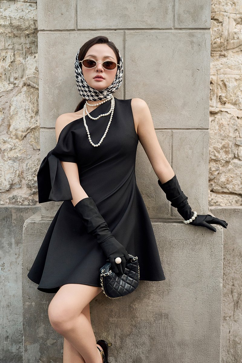 Zelie Padded Asymmetrical Mini Dress in Classic Black