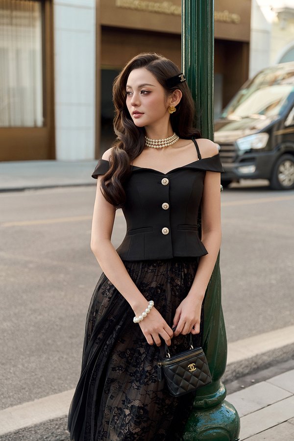 Lou Off Shoulder Peplum Top in Classic Black
