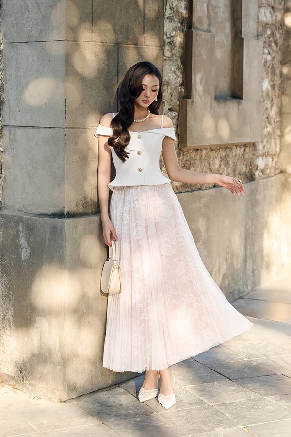 Maelys Pleated Tulle Lace Midi Skirt in Iconic White