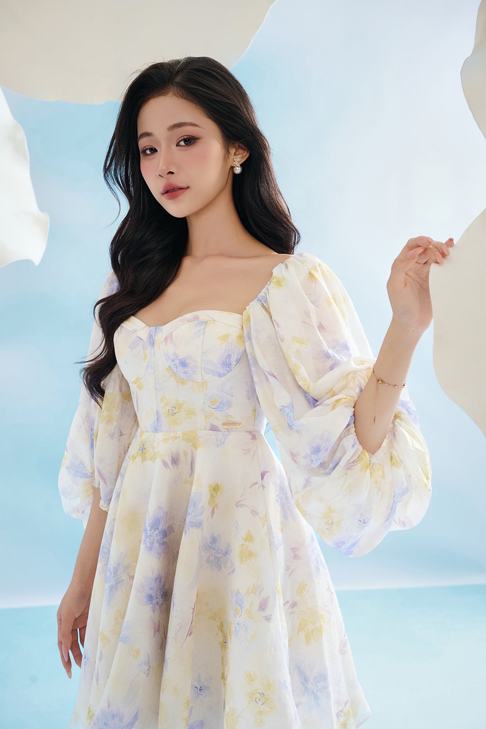 Annelise Sweetheart Balloon Sleeves Mini Dress in Blue Fleur de Voile