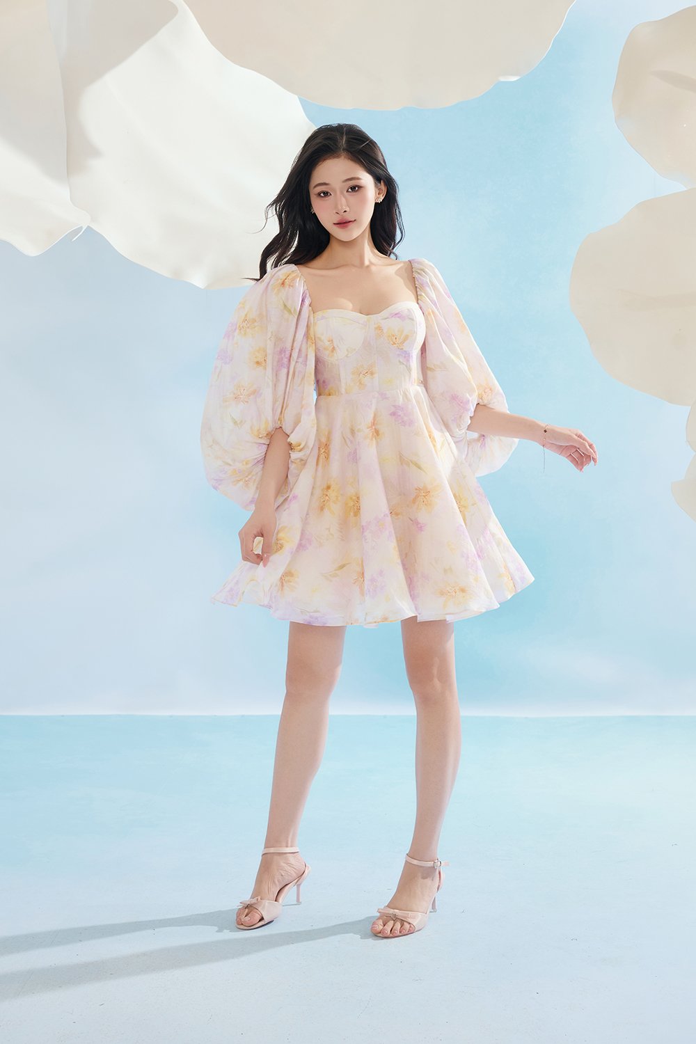 Annelise Sweetheart Balloon Sleeves Mini Dress in Purple Fleur de Voile