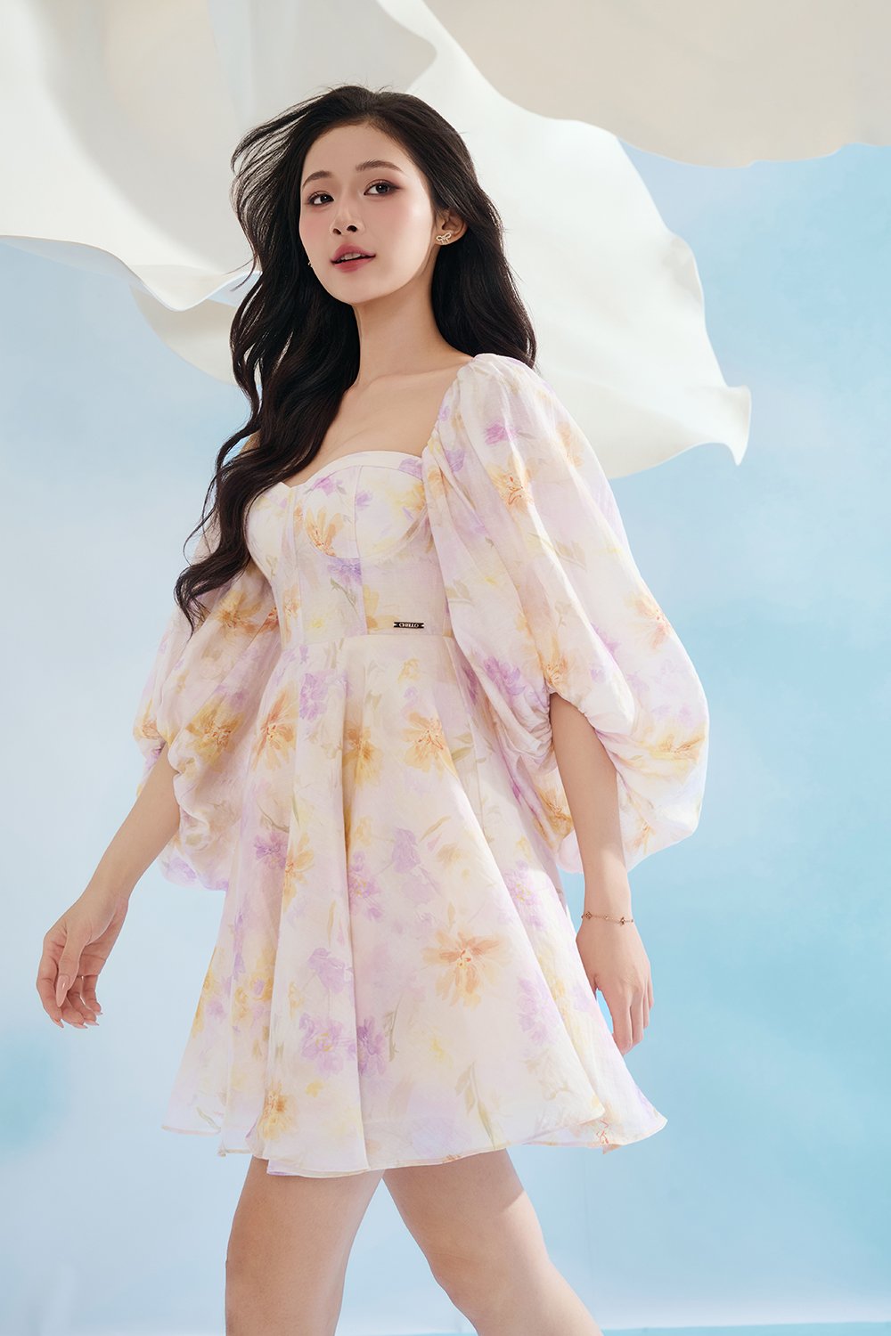 Annelise Sweetheart Balloon Sleeves Mini Dress in Purple Fleur de Voile