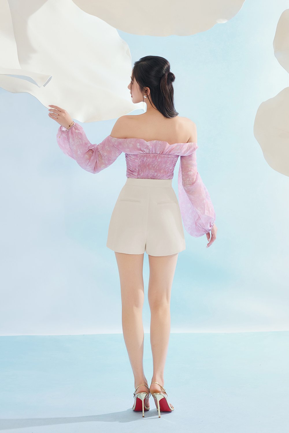 Aviva Sateen Pleated High Waist Shorts in Pearl