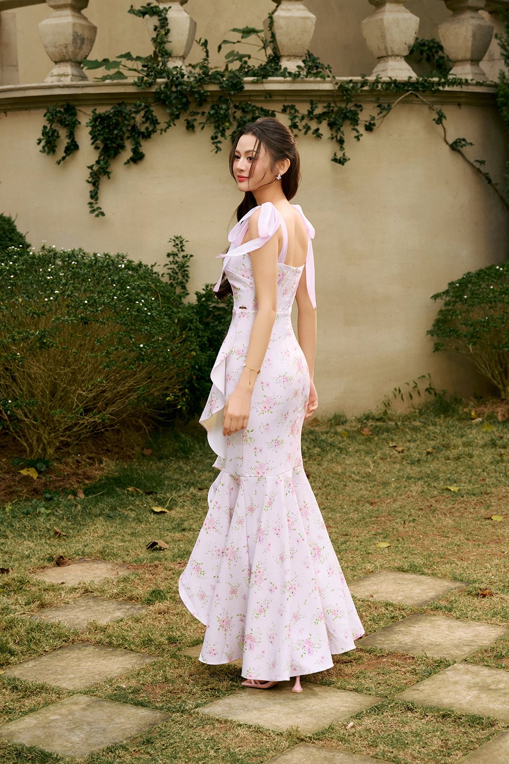 Everlee Padded Movement Maxi Mermaid Dress in Lilac Blooming Bunches