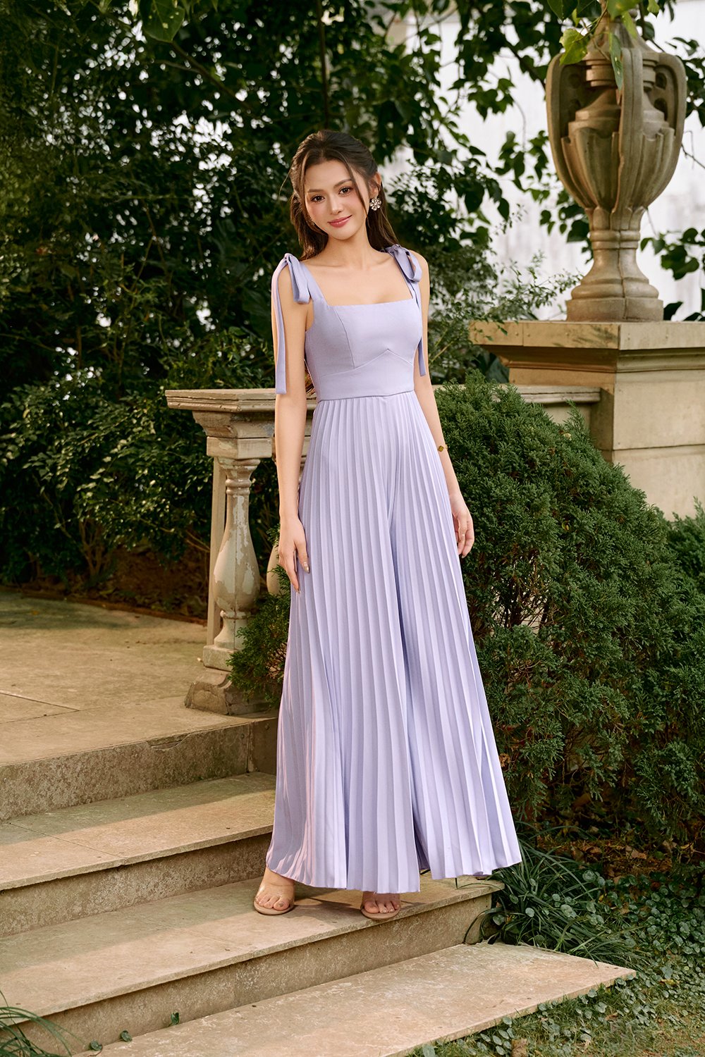 No&eacute;mie Padded Chiffon Ribbon Straps Pleated Jumpsuit in French Lilac