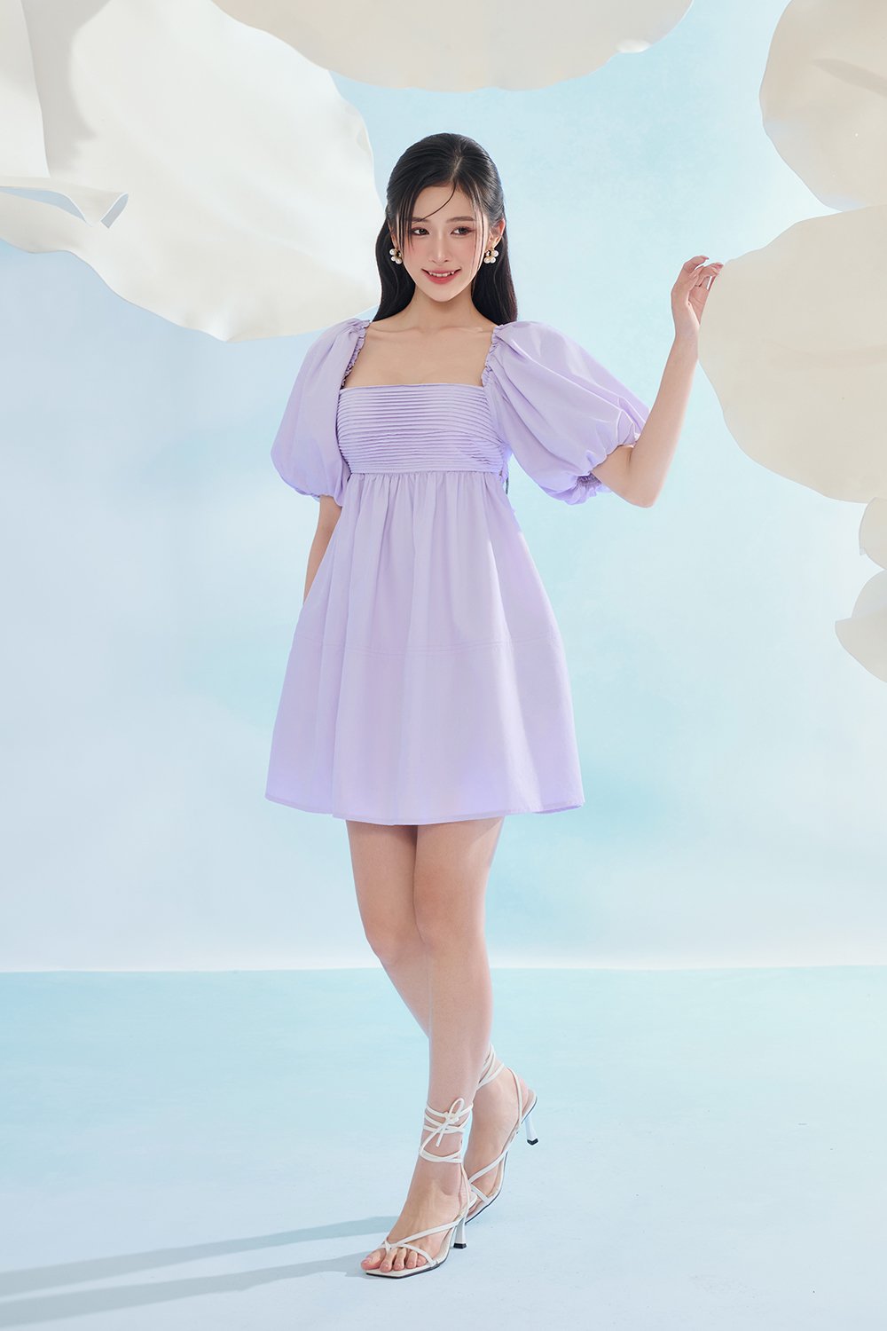 Xena Padded Puff Sleeves Pleated Mini Dress in Lilac Haze