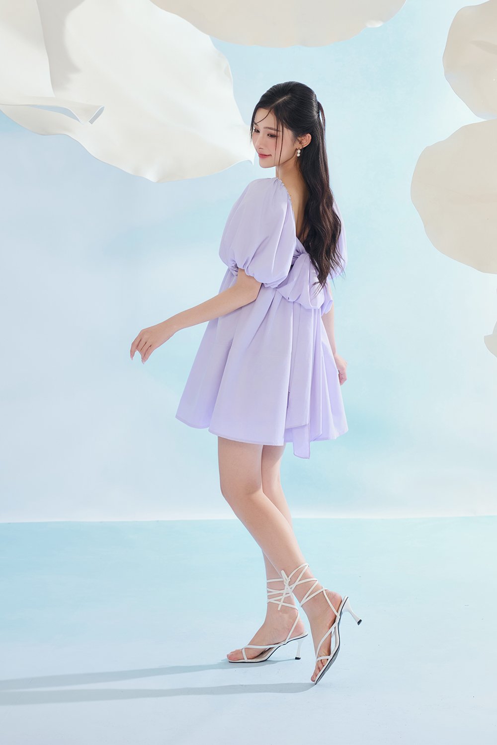 Xena Padded Puff Sleeves Pleated Mini Dress in Lilac Haze