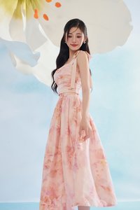 Calypso High Waist Midi Skirt in Feather Pink Po&eacute;me