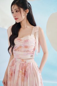 Calypso Padded Removable Ribbon Straps Crop Top in Feather Pink Po&eacute;me