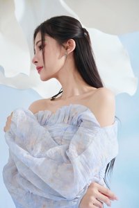 Eve Padded Off Shoulder Blouson in Blue Driftbloom