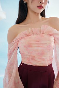 Eve Padded Off Shoulder Blouson in Blush Driftbloom