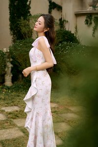 Everlee Padded Movement Maxi Mermaid Dress in Lilac Blooming Bunches