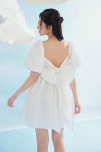 Xena Padded Puff Sleeves Pleated Mini Dress in Iconic White