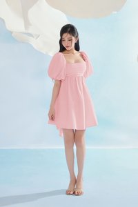 Xena Padded Puff Sleeves Pleated Mini Dress in Light Pink