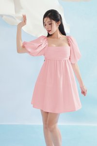 Xena Padded Puff Sleeves Pleated Mini Dress in Light Pink
