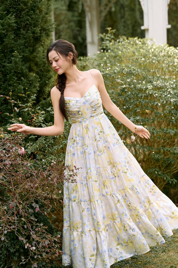 Ceres Diamond Pleated Maxi Dress in Dreaming Blue Blooms