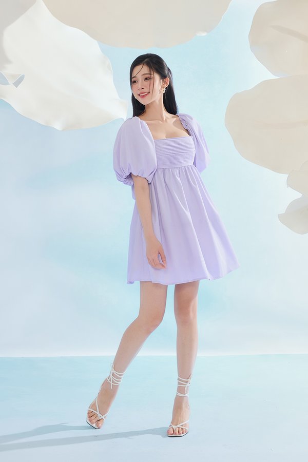 Xena Padded Puff Sleeves Pleated Mini Dress in Lilac Haze