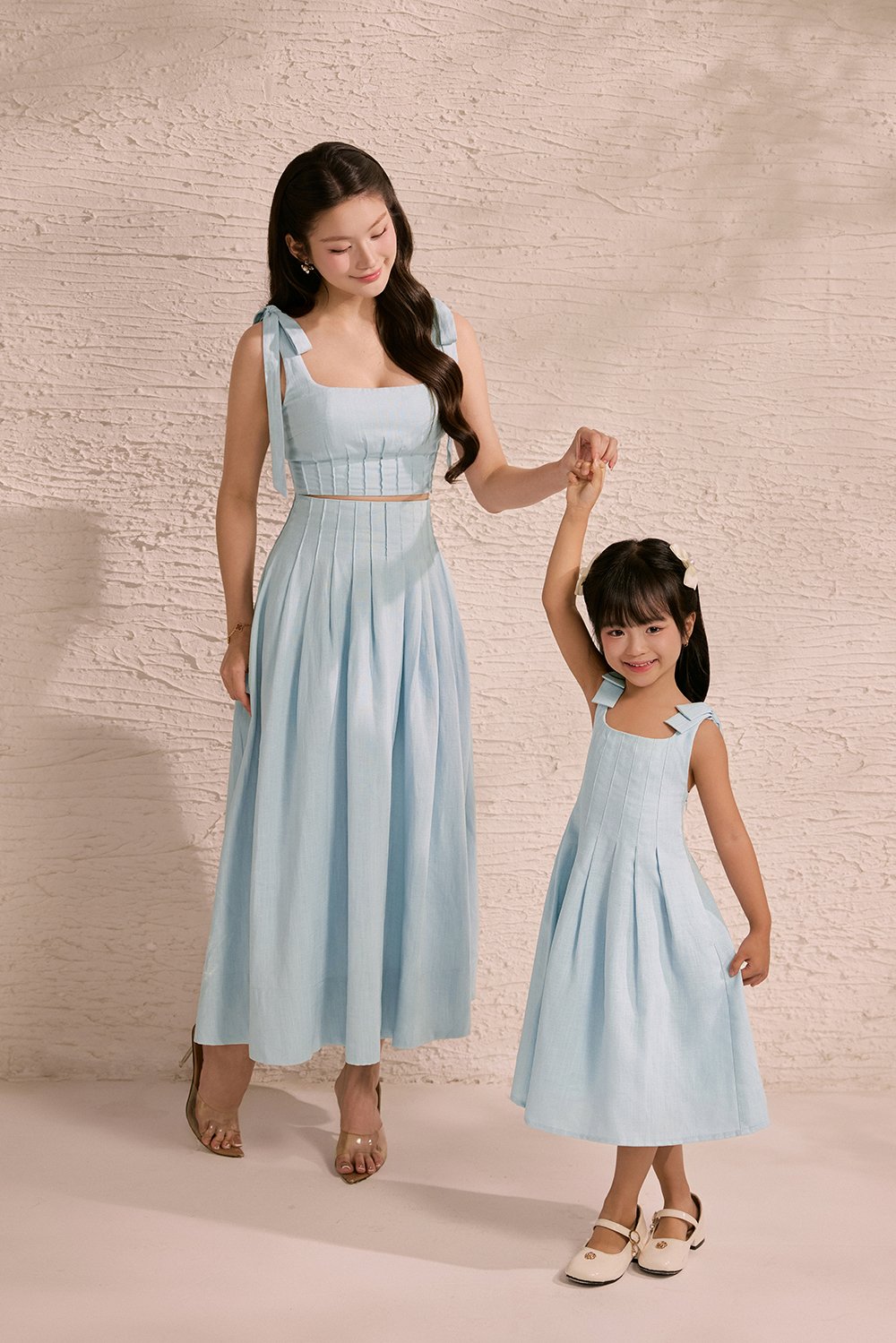 Beth High Waist Pintuck Midi Skirt in Tiffany Blue