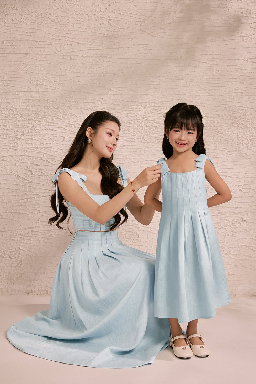 Beth Padded Removable Ribbon Pintuck Crop Top in Tiffany Blue