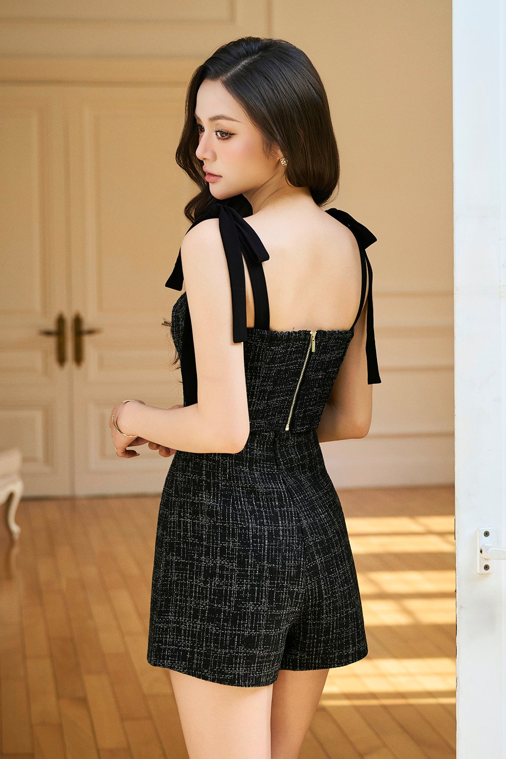 Leonor High Waist Shorts in Black