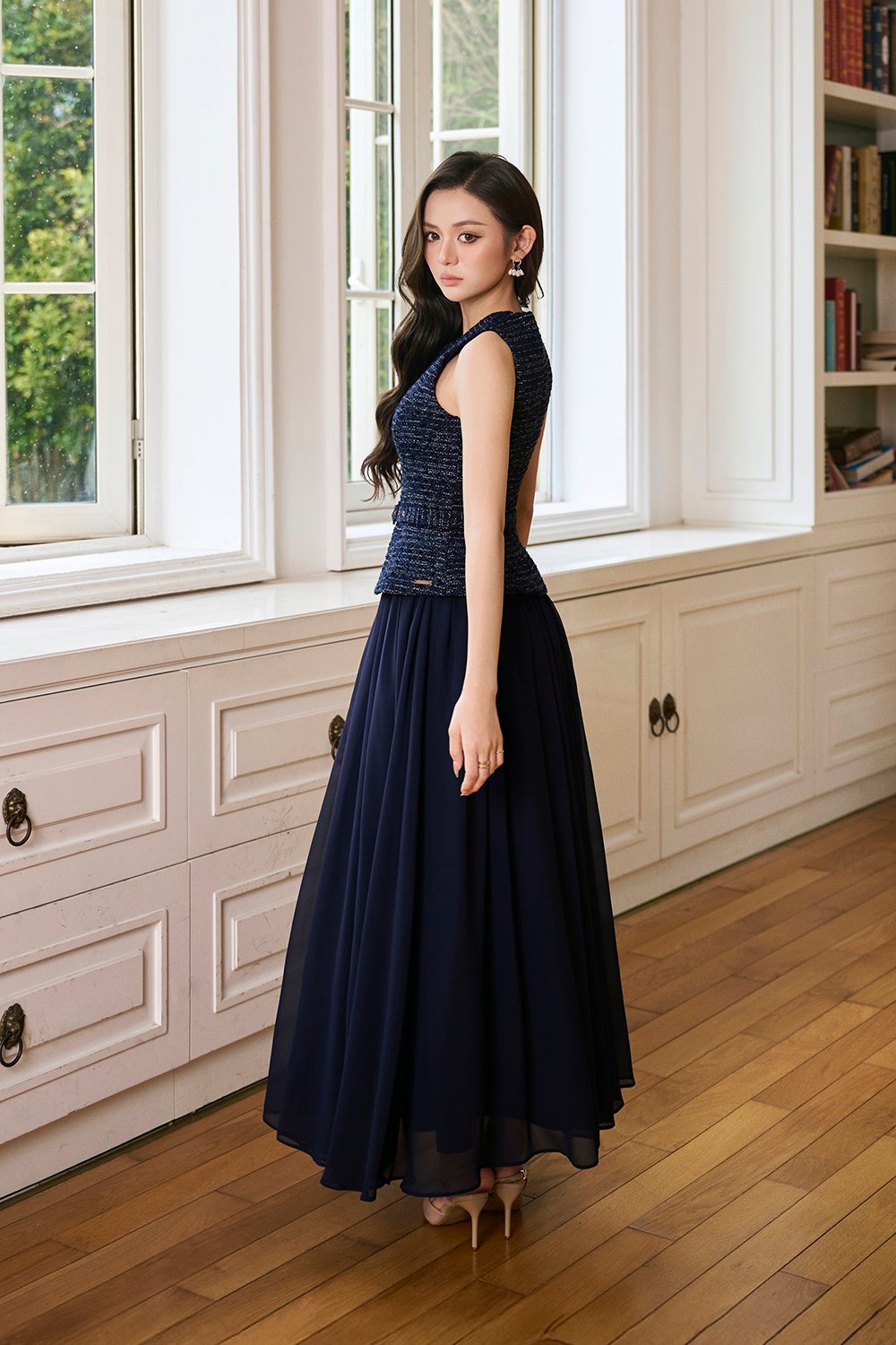 Liz Padded Contrast Maxi Dress in Midnight Blue