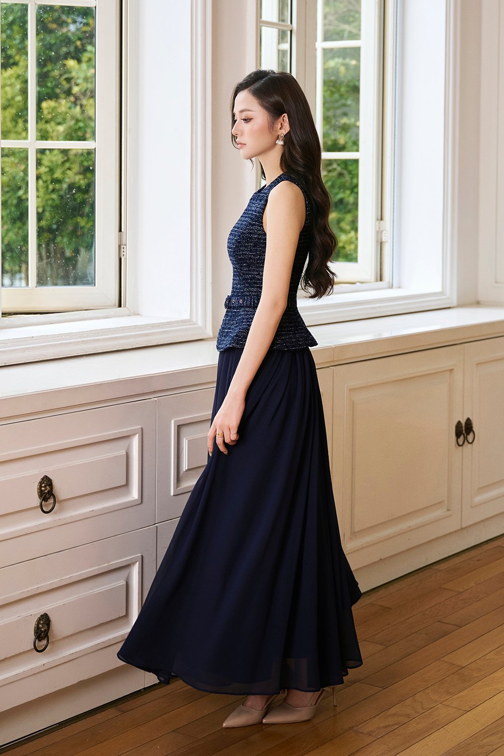 Liz Padded Contrast Maxi Dress in Midnight Blue