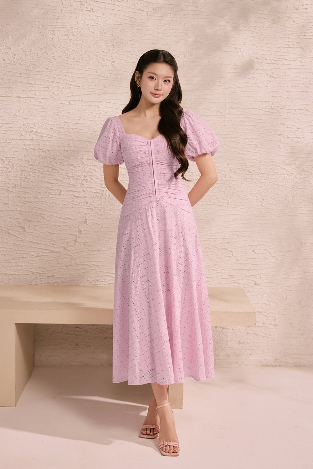 Loretta Padded Sweetheart Puff Sleeves Ruched Midaxi Dress in Cupcake Pink