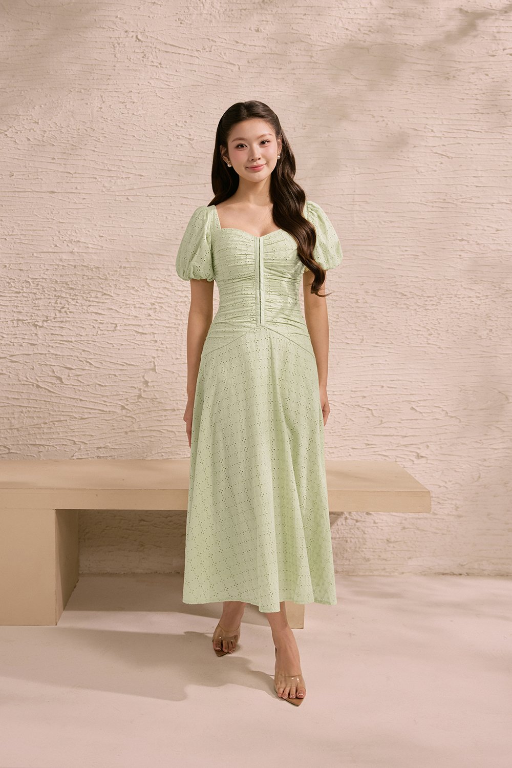 Loretta Padded Sweetheart Puff Sleeves Ruched Midaxi Dress in Spring Fern